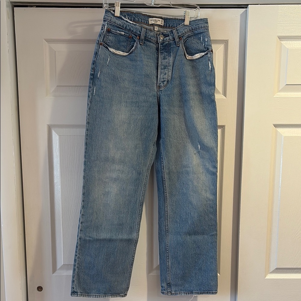 Abercrombie 90s baggy low rise jeans, size 8/29R curve love